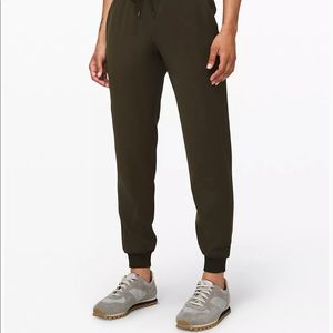 On the Fly Jogger 28”